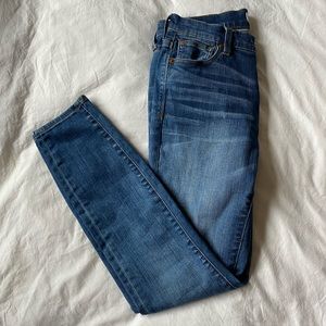 Madewell 9” rise medium wash jeans